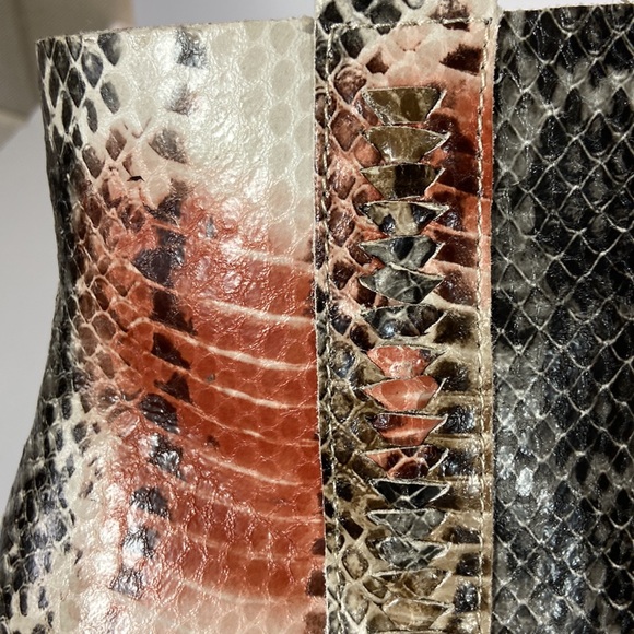 Anthropologie Korks Leyland Leather Snake Print Booties - Picture 12 of 13